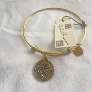 NWT BellaRyann cut style lovers bangle gold color